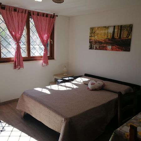 La Casa Del Borgo-Intero Appartamento Латина Екстериор снимка