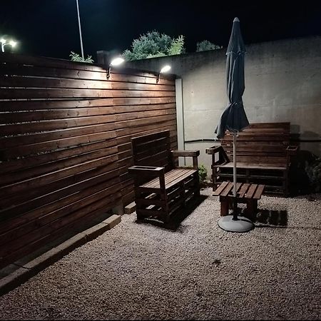 La Casa Del Borgo-Intero Appartamento Латина Екстериор снимка