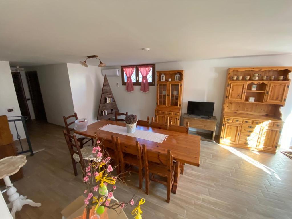 La Casa Del Borgo-Intero Appartamento Латина Екстериор снимка